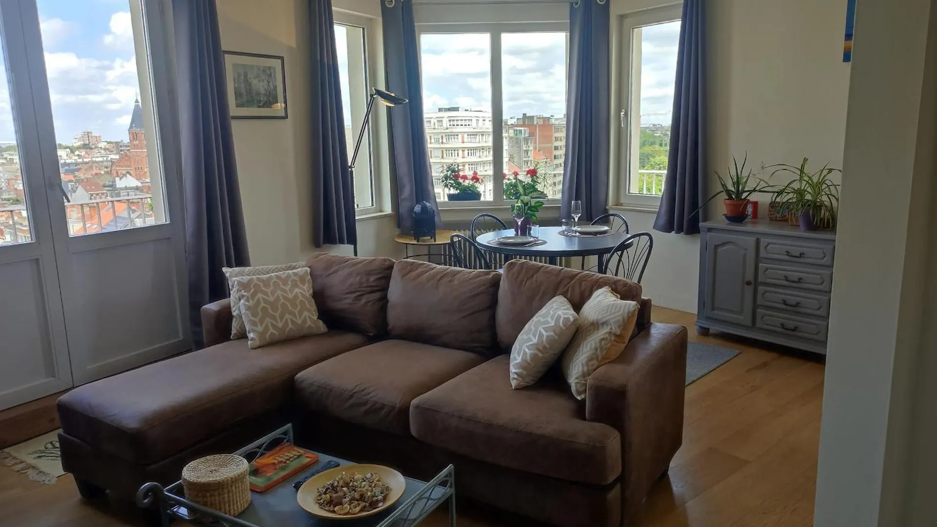 Charming Apartment In Etterbeek 70 M² With Balcony Brussels